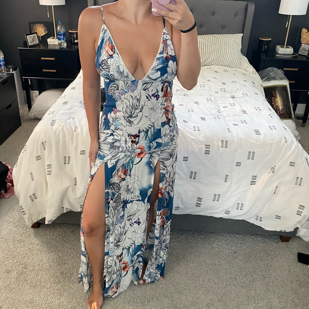 Three Days LF Maxi Dress Triangle Floral Leg Slit